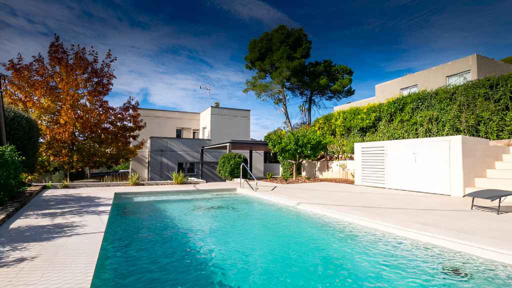 Un chalet con piscina en Matadepera, el municipio más rico de Catalunya