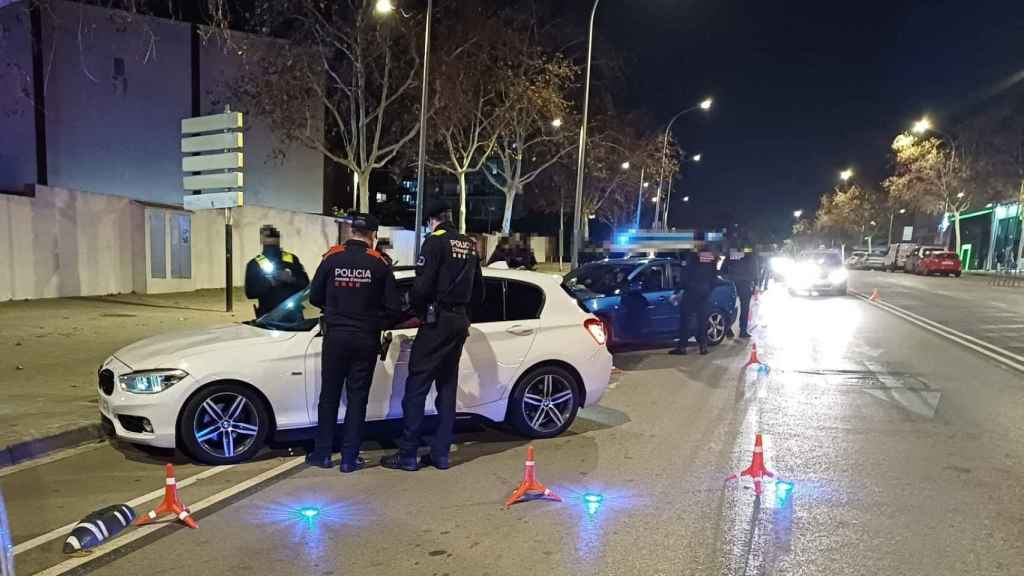 Dispositivo policial en L'Hospitalet de Llobregat