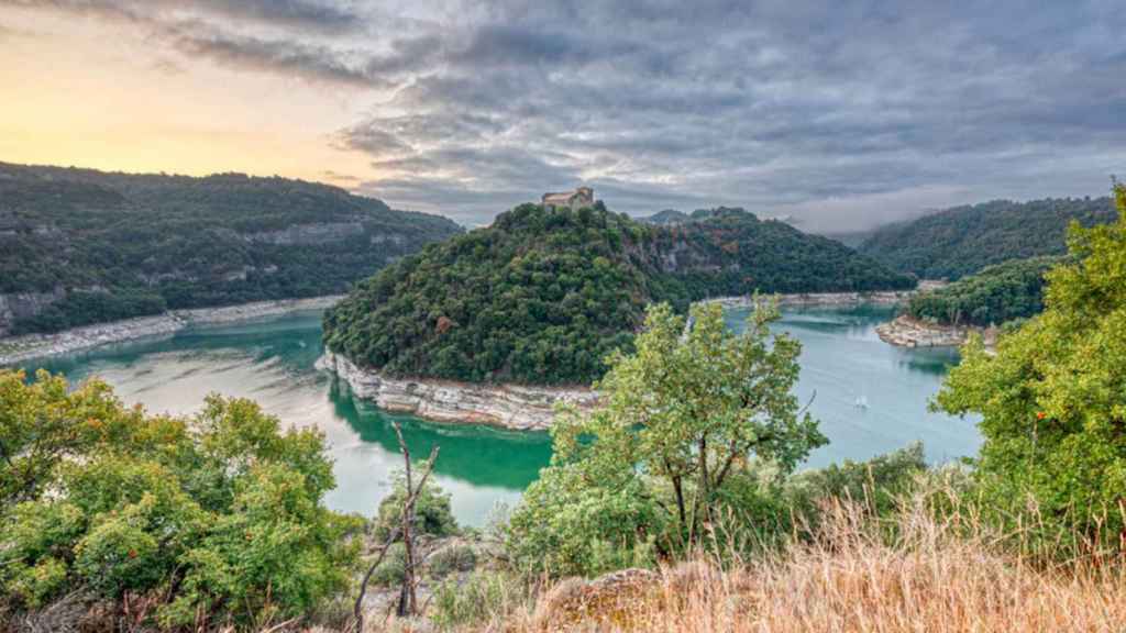 Vista panorámica del monasterio de Sant Pere de Casserres