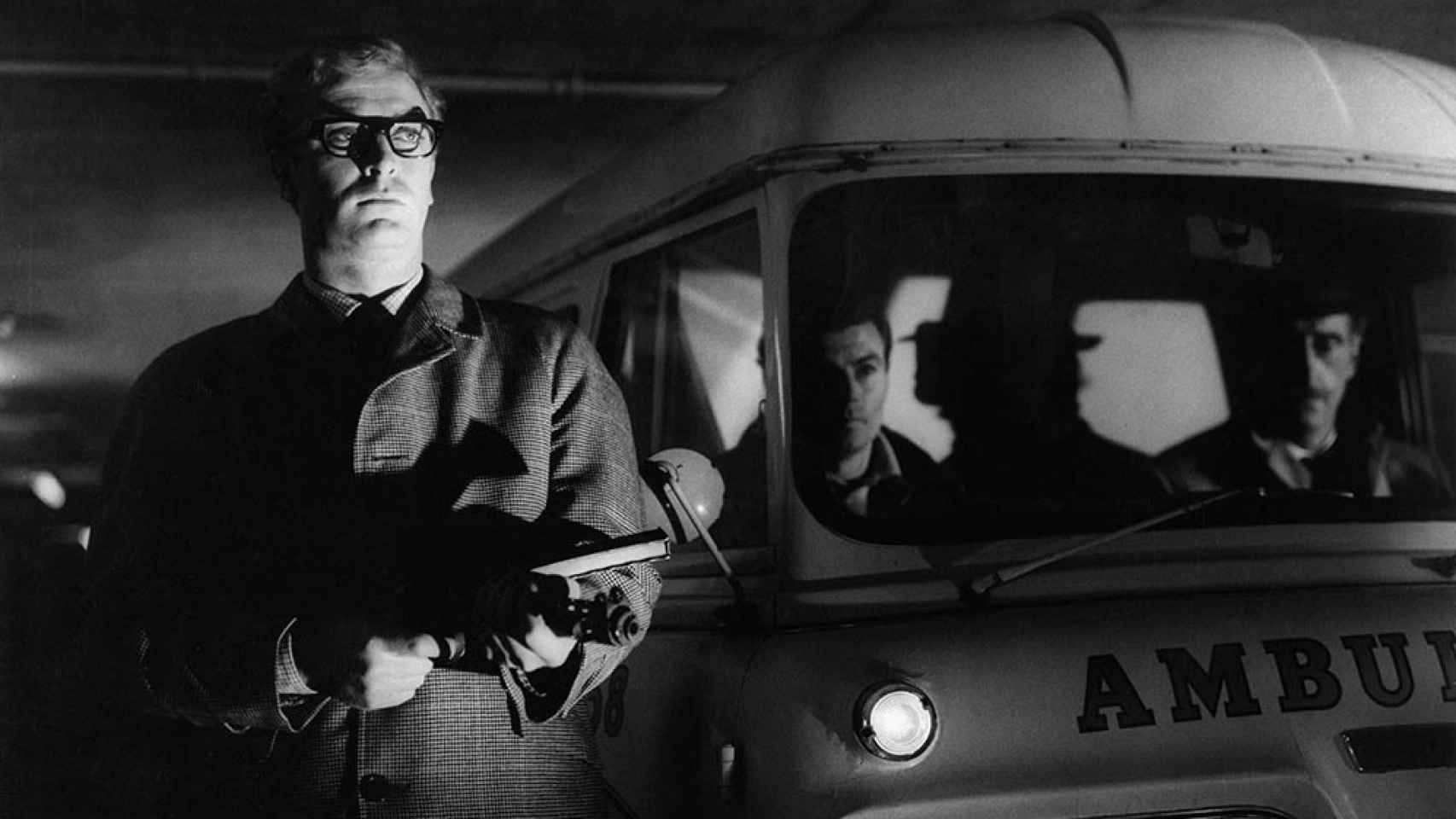 Michael Caine en la película The Ipcress file (1965)
