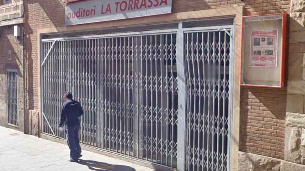 Entrada al auditorio de La Torrassa