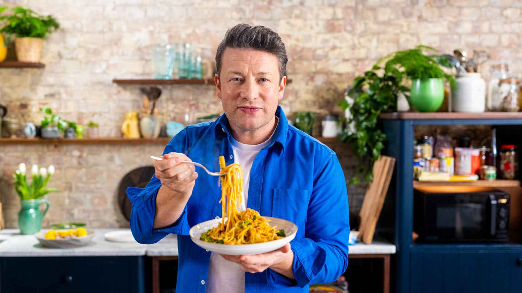 El cocinero británico Jamie Oliver en su programa televisivo de Canal Cocina