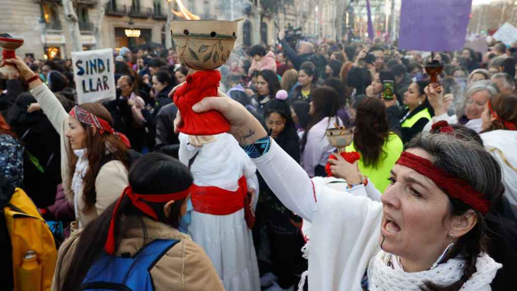 Marcha feminista en Barcelona por el 8M