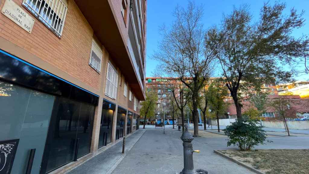 La plaza de Diagonal Mar, en el barrio del Maresme