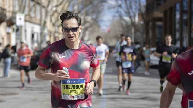 Salvador Illa durante el Maratón de Barcelona de este domingo