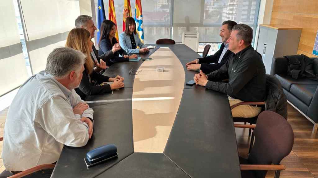 Reunión entre Albiol y la dirección del Col·legi Cultural de Badalona