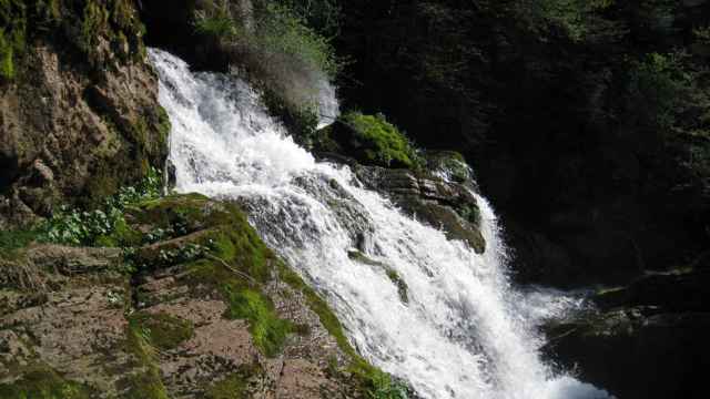 El nacimiento del río Llobregat en Castellar de n'Hug