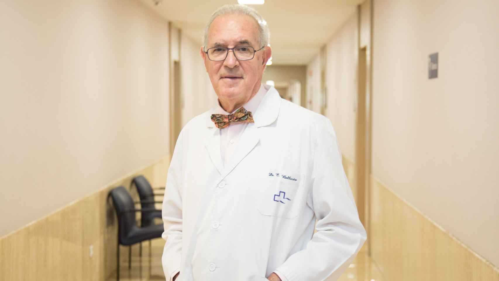 El doctor Carlos Ballesta, cirujano bariátrico de Centro Médico Teknon
