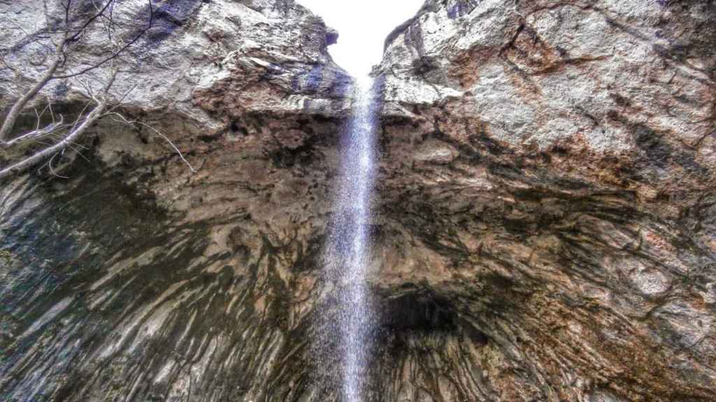 El salto de agua de la ruta de Capfonts