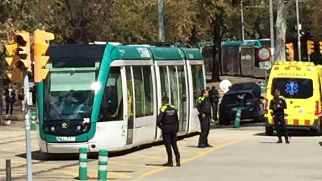 Accidente entre un tranvía y un automóvil