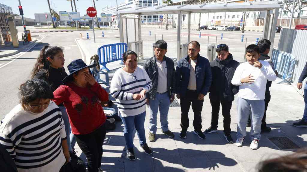 Grupo de bolivianos atrapados en el crucero MSC en el Port por tener visados irregulares