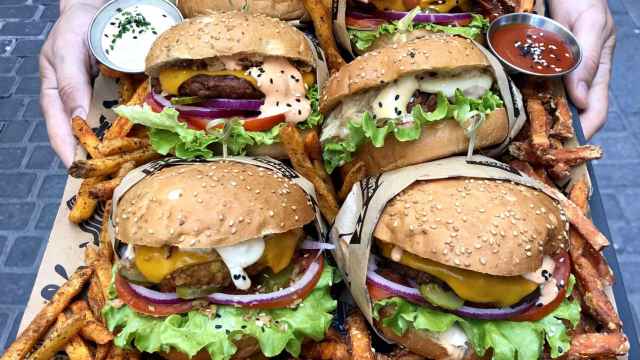 Cadena de hamburguesas veganas, Mad Mad Vegan
