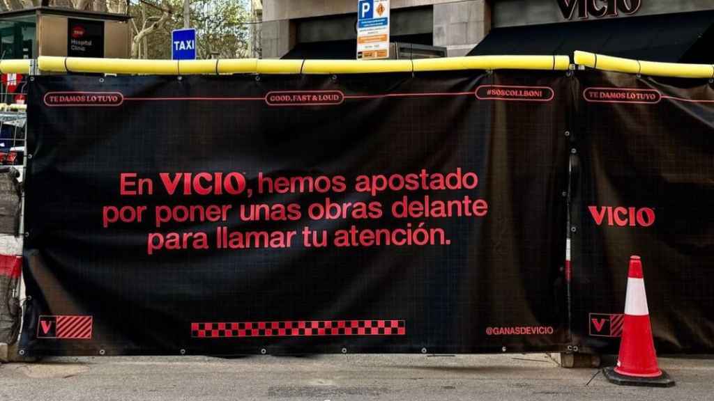 Publicidad de Vicio en las obras del metro de Barcelona