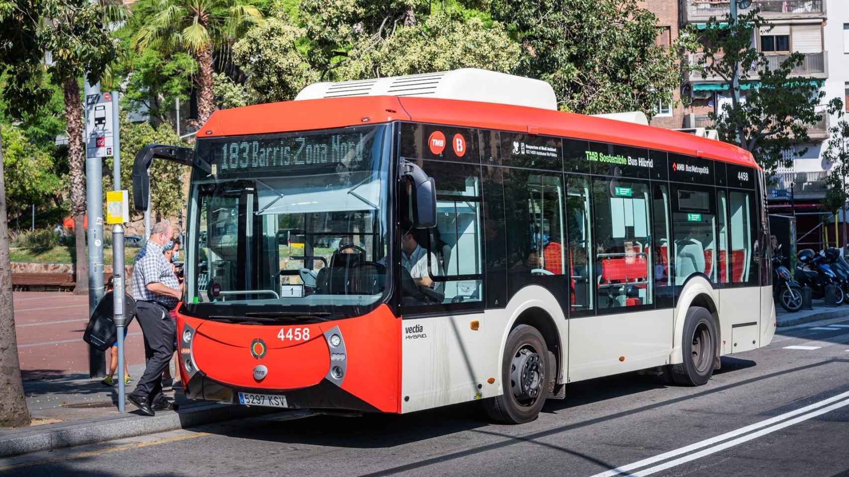 Autobús de la línea 183 de TMB