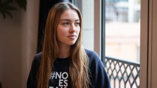 Olivia Mandle, la Greta Thunberg barcelonesa: "El Zoo de Barcelona es un ejemplo de cómo no actuar con los delfines"