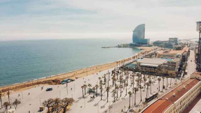 Vista panorámica de la playa de la Barceloneta