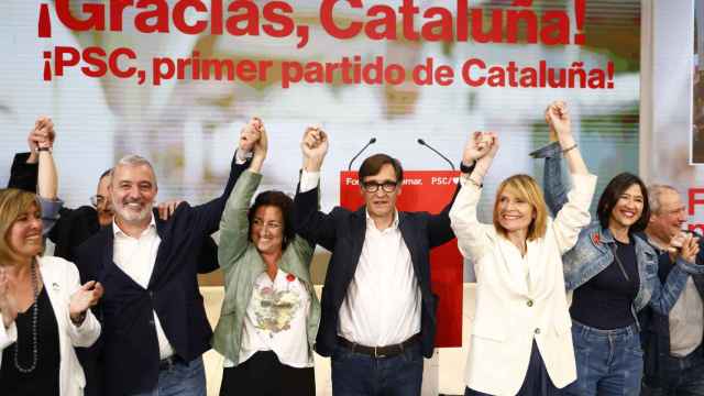 El candidato a la presidencia de la Generalitat por El PSC, Salvador Illa (4d)