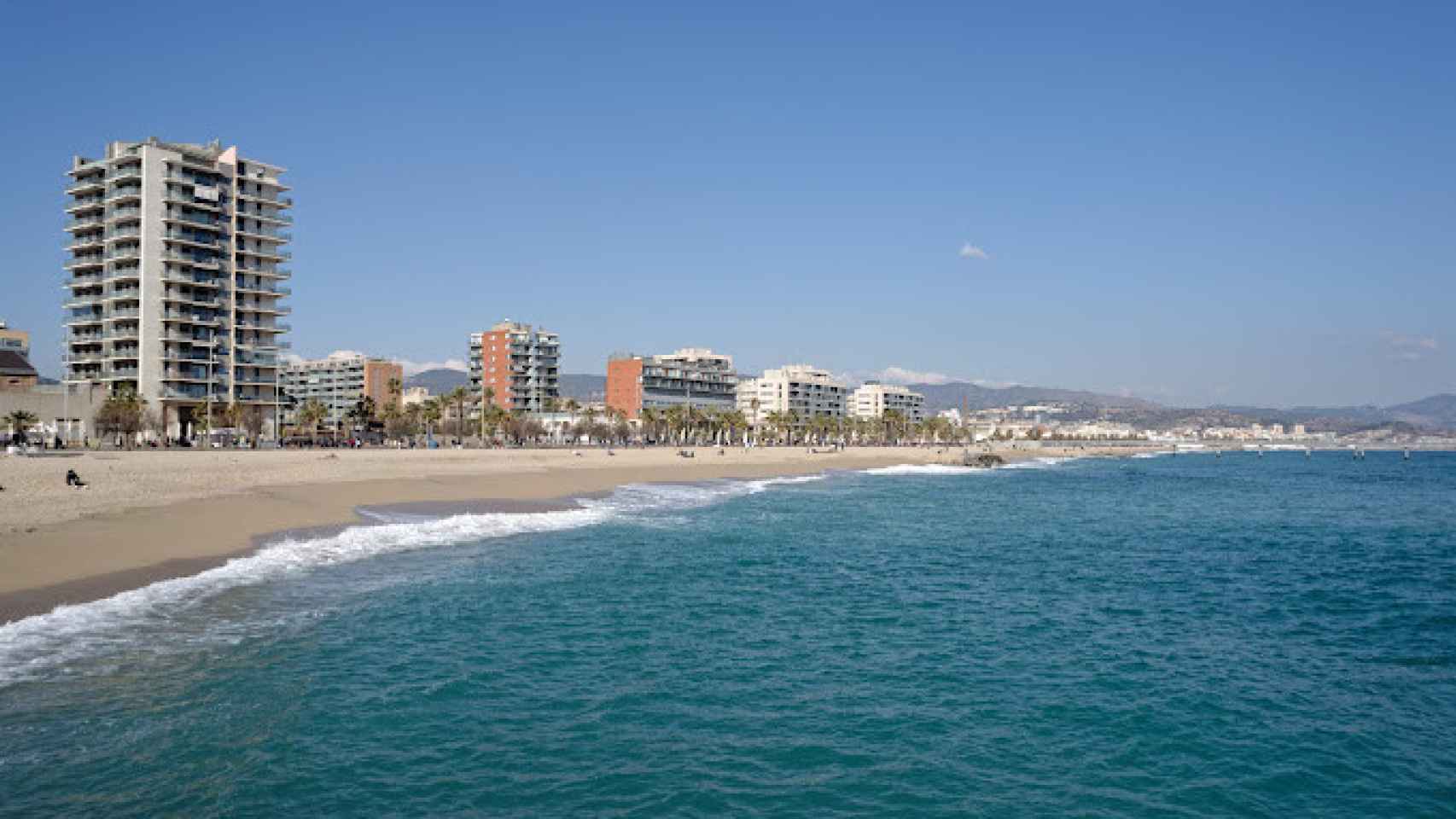 Una de las playas de Badalona