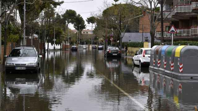 Calles inundadas del barrio de Granvia Mar de Castelldefels