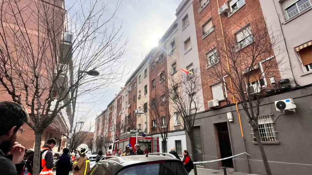 Exterior del edificio derrumbado de Badalona, en El Raval