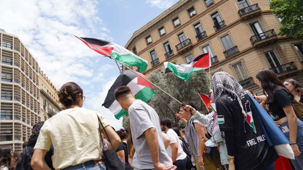 Estudiantes en la manifestación pro-Palestina en Barcelona