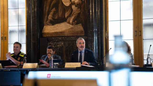 Pedro Velázquez, Albert Batlle y Jaume Collboni durante la Junta Local de Seguridad de Barcelona