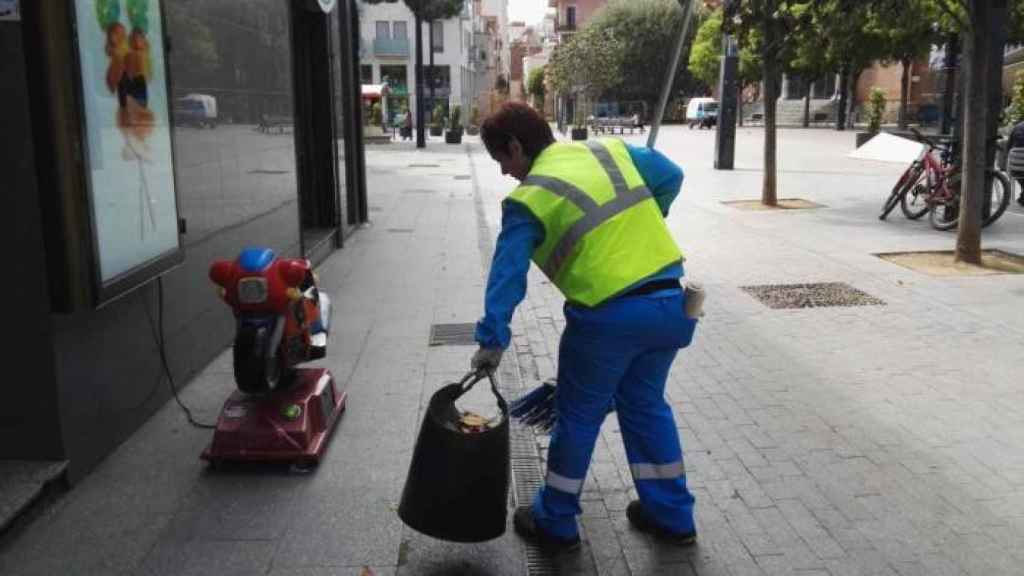 Operarios de la limpieza en L'Hospitalet