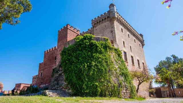 El castillo de Castelldefels, una de las paradas de la ruta 'El tren de los exploradores'