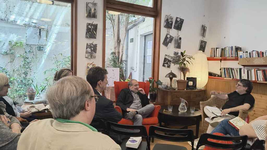 Josep Burgaya, en el coloquio en la librería Documenta sobre su libro 'Homo Movens'