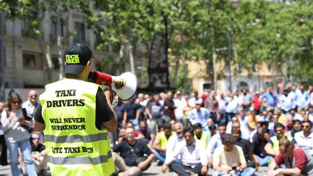 Tito Álvarez en la protesta de taxistas en Barcelona