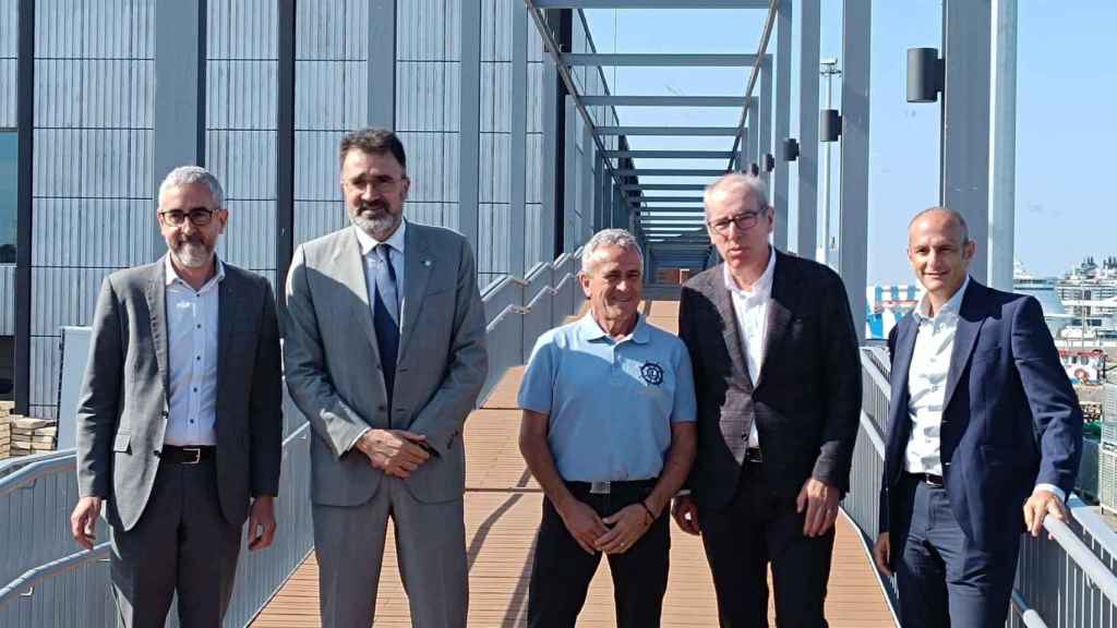 (i-d) Sergi Tudela (Generalitat), Lluís Salvadó (Port), José Manuel Juárez (Confraria de Pescadors), Carbonell (Port) y David Pino (Port Vell)