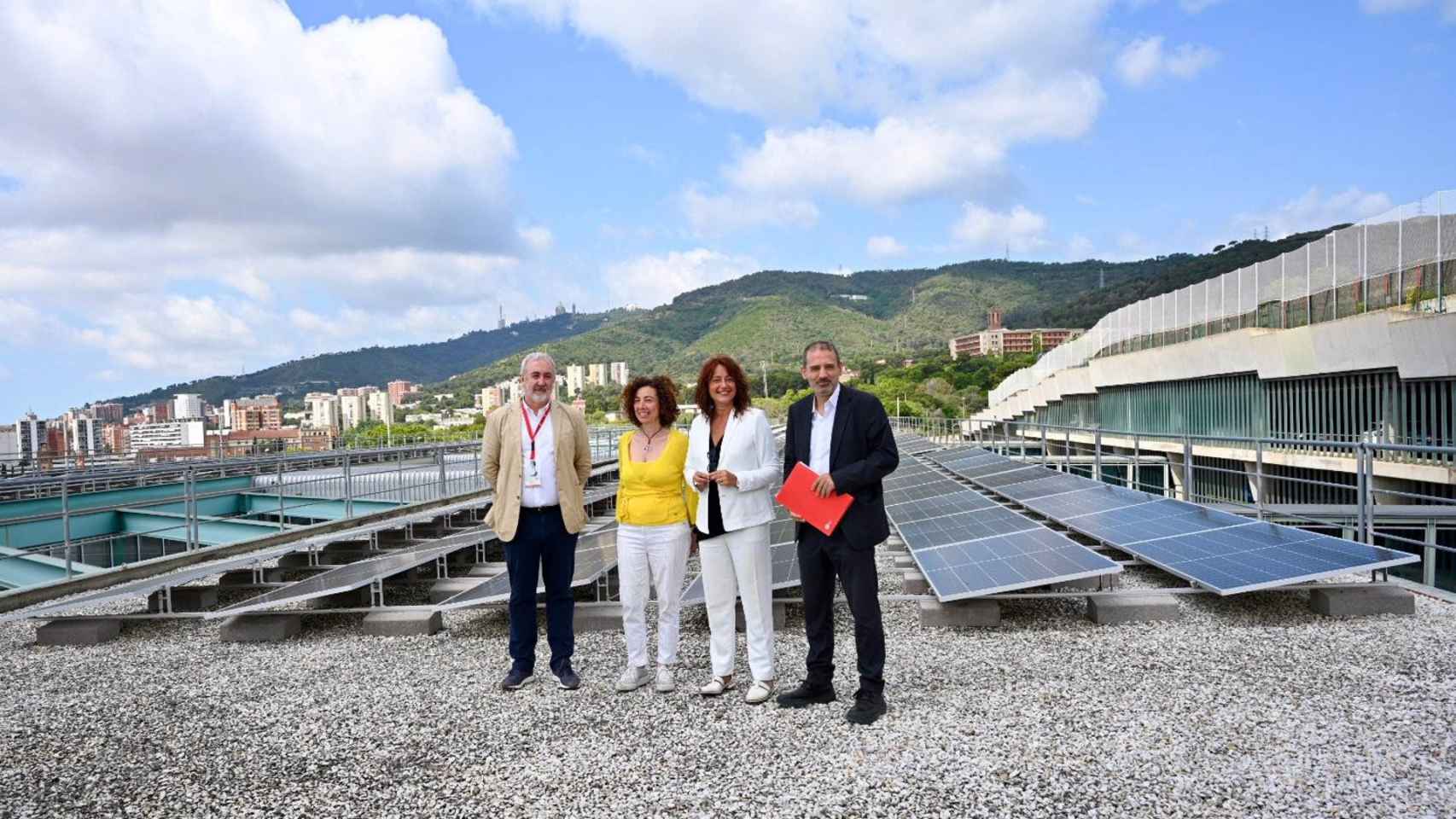 Cochera de buses de Horta donde se han instalado 820 placas solares