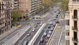 Tráfico en la Gran Via de les Corts Catalanes