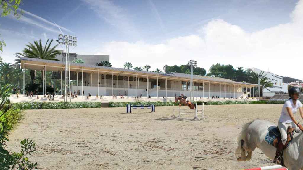 La nueva tribuna hípica frente a la pista olímpica de salto del RC de Polo de Barcelona