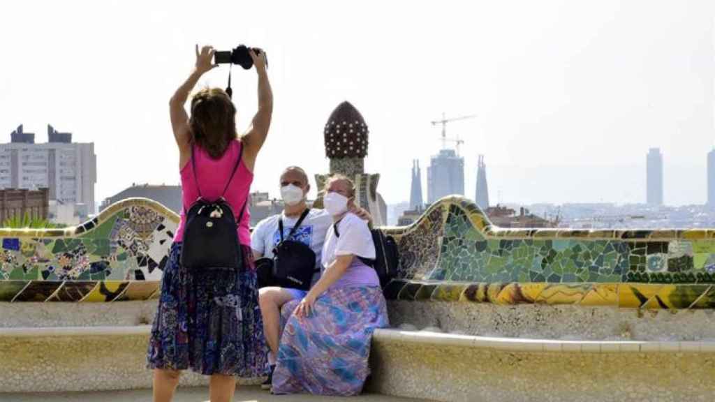 Turistas en el Park Güell de Barcelona