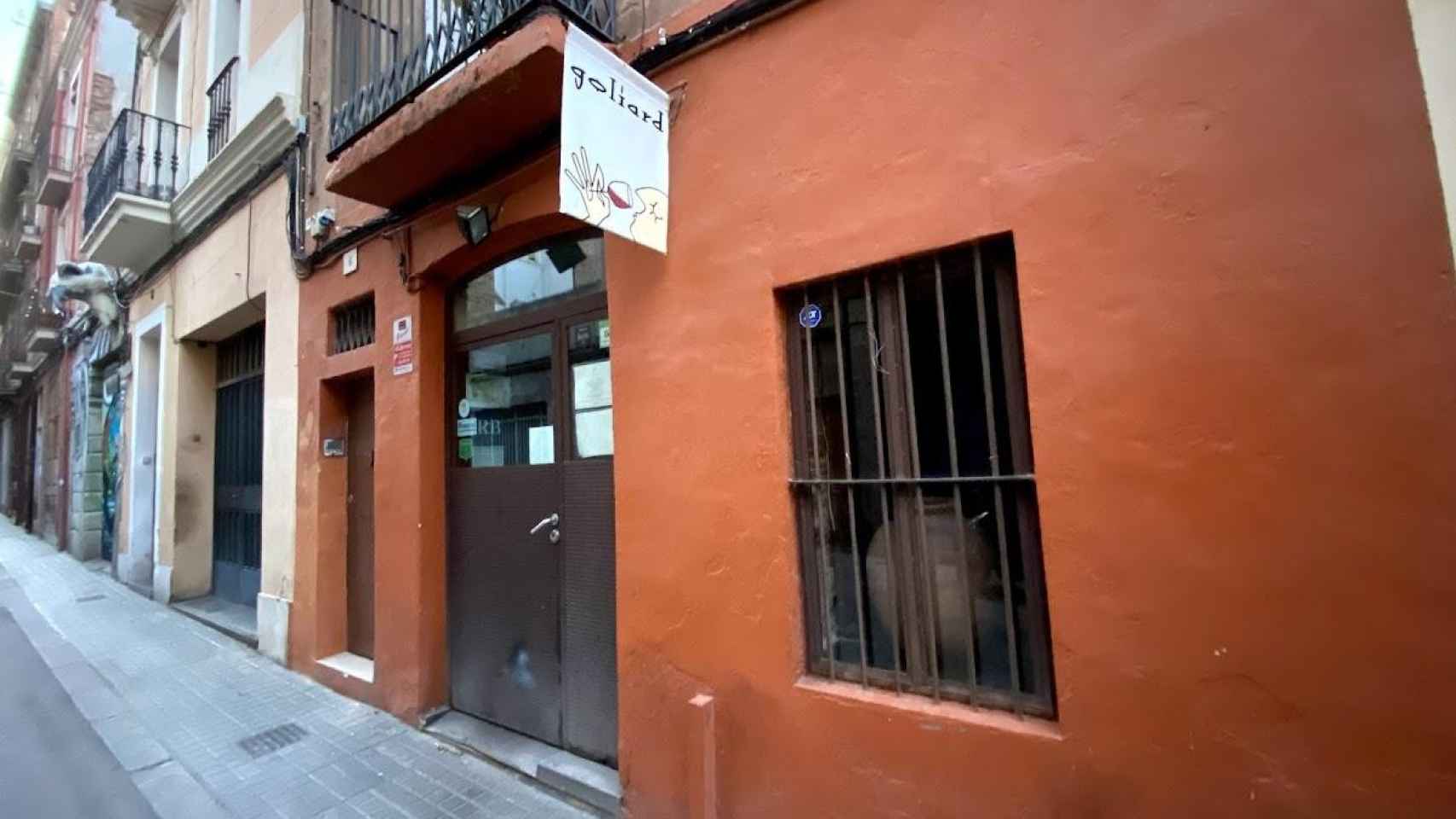 Entrada al Goliard, un restaurante del barrio de la Vila de Gràcia