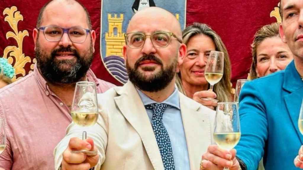 El alcalde Germán Beardo durante la celebración de la Feria de la Primavera y Fiesta del Vino Fino