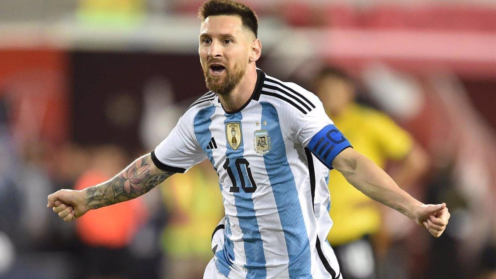 Leo Messi celebrando un gol durante un partido