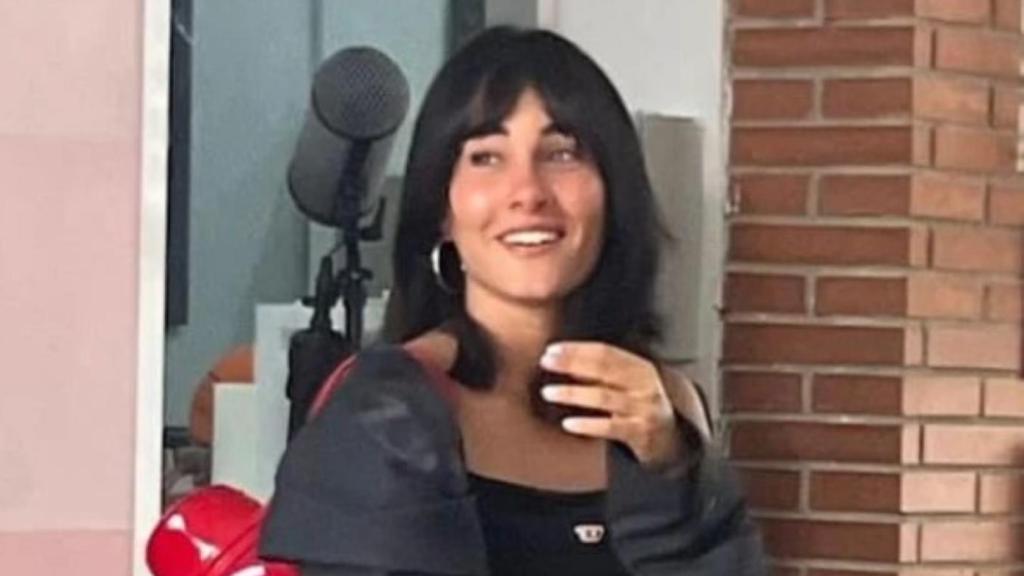 Aitana durante su visita en el Institut Mestres