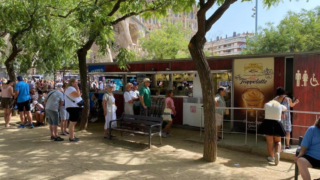 Chiringuito en la plaza de la Sagrada Família