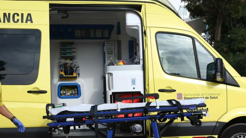 Muere un menor de 16 años tras estrellarse con una moto en Badalona