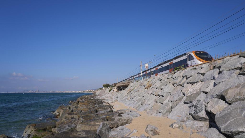 La antigua playa de Monsolís, ahora desaparecida, por los efectos de la regresión, en Montgat