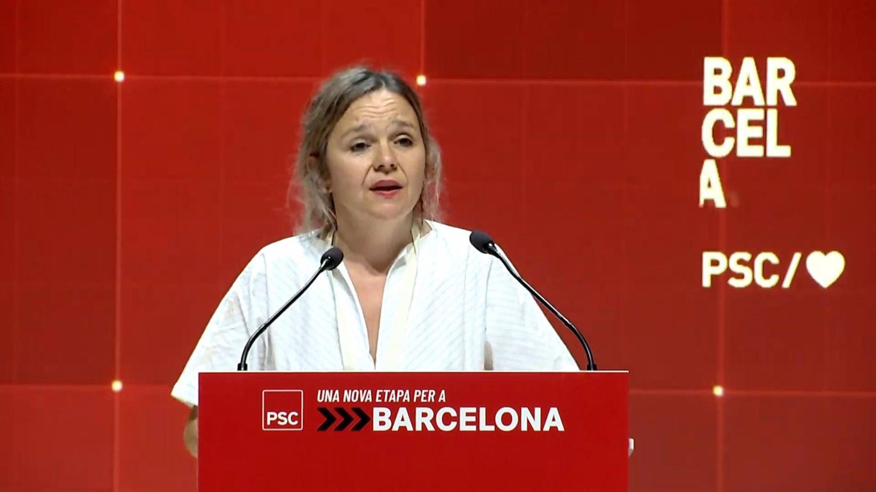 Sara Jaurrieta, primera secretaria de la federación del PSC de Barcelona, durante su intervención en el congreso socialista