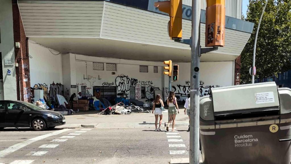 Campamento de sintecho en el Poblenou de Barcelona