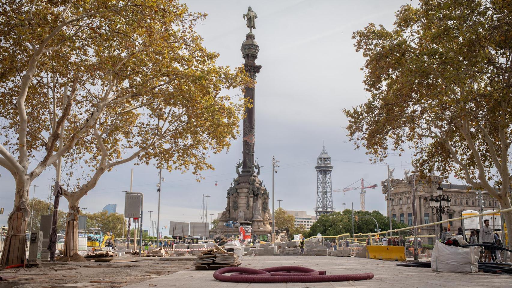 Obras en la plaza de Colón de Barcelona