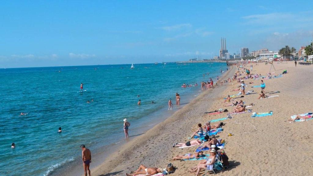 La playa de los Pescadors de Badalona en una imagen de archivo