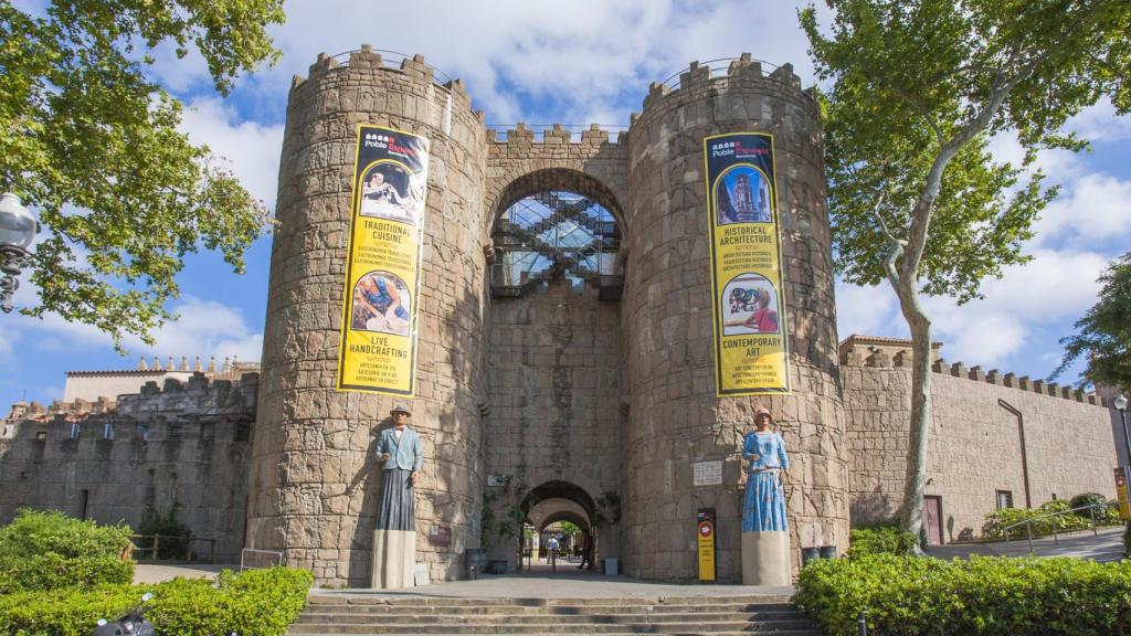 Acceso al Poble Espanyol de Barcelona