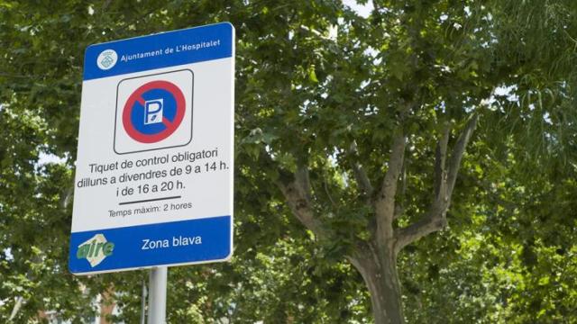 Un cartel de la zona de pago en L'Hospitalet de Llobregat