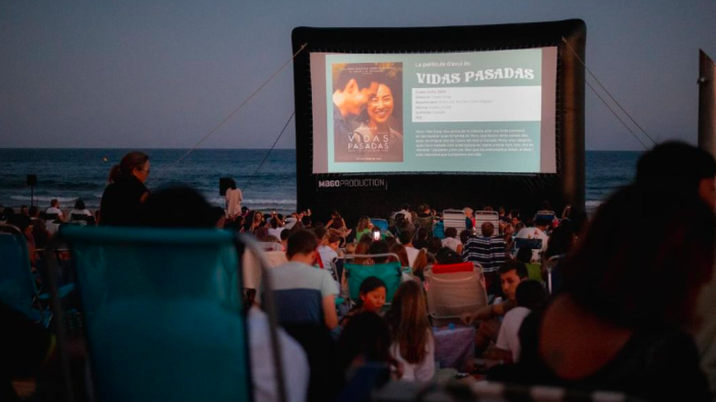 Cinema Lliure a la Platja de Barcelona