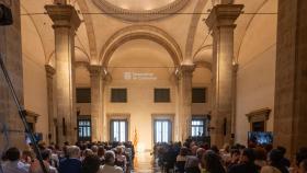 Acto de presentación del nuevo Saló de Sant Jordi sin las pinturas de la época de Primo de Rivera